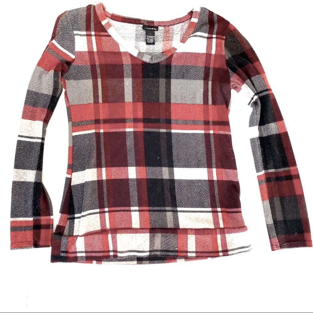Plaid Long Sleeve - Picture 1 of 3